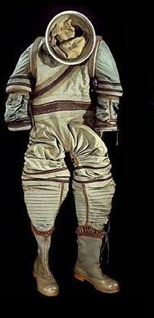 Mk II Model R spacesuit photograph